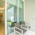 Courtyard & Elegance شقة *