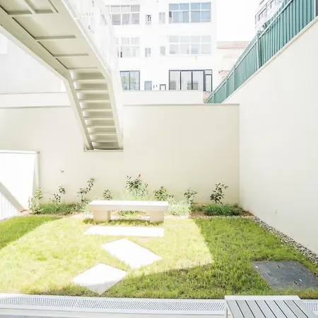 Apartment Courtyard & Elegance Lisbon
