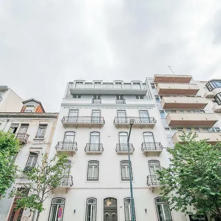 Courtyard & Elegance