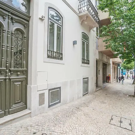 דירה Courtyard & Elegance ליסבון