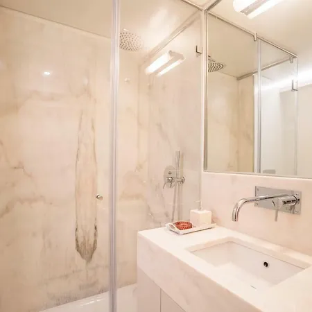 Courtyard & Elegance ליסבון