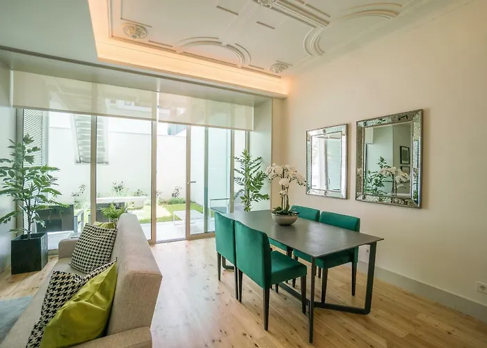 Courtyard & Elegance شقة