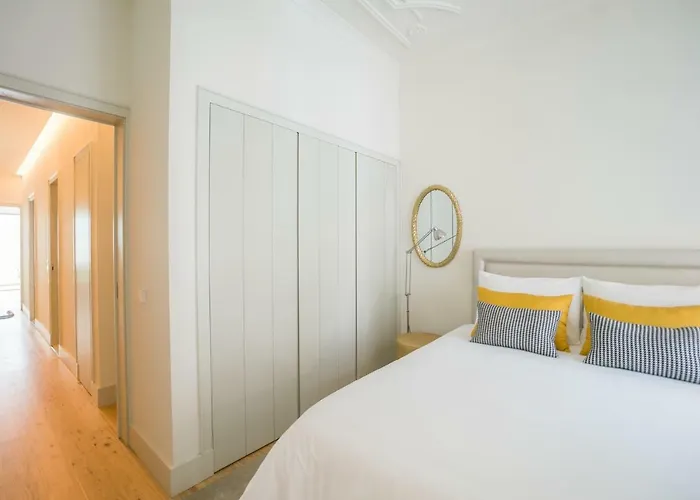 Courtyard & Elegance * Lisboa