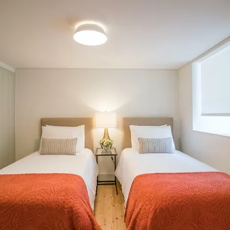 Courtyard & Elegance *